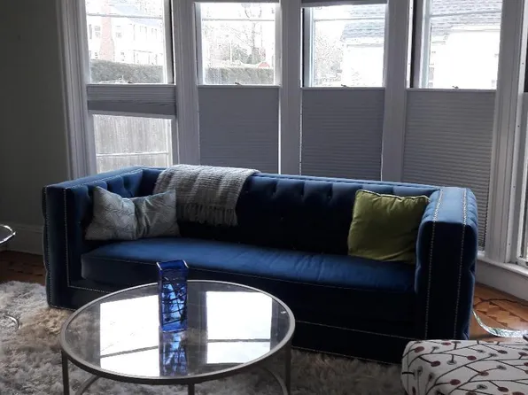 283 Vinton St APT 1, Melrose, MA 02176