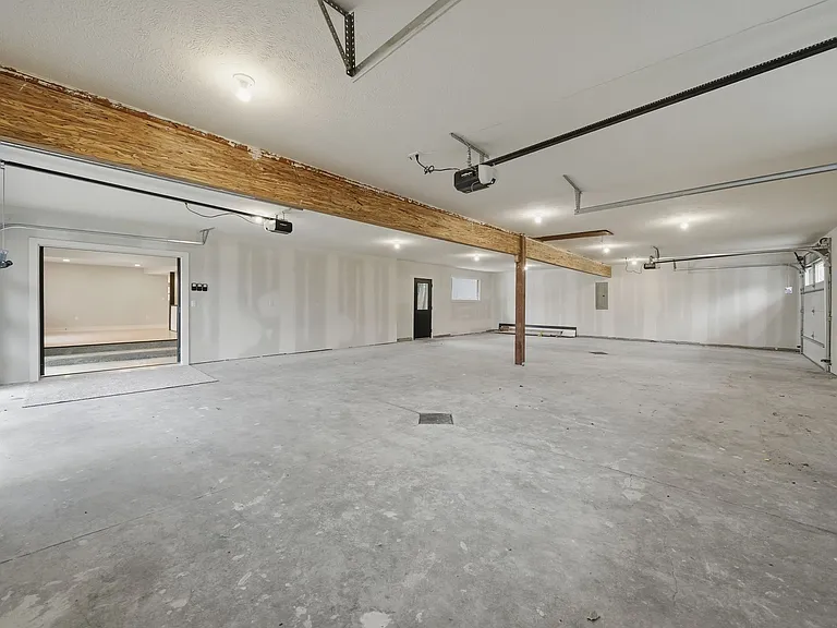 149 Washington St — Photo 12