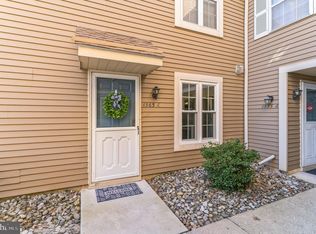 1565 Thornwood Dr, Mount Laurel, NJ 08054
