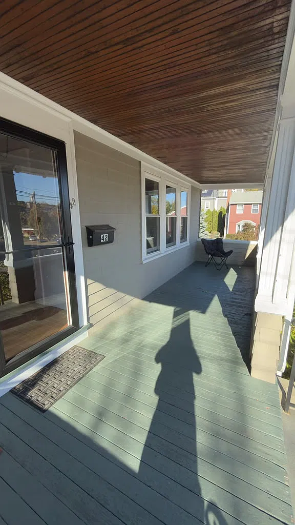 2 bed, 1000 sqft, $2,800 — Photo 2