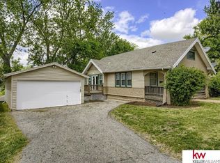 2760 N 48th St, Omaha, NE 68104