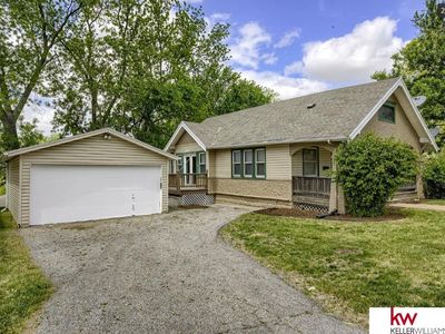 2760 N 48th St, Omaha, NE, 68104