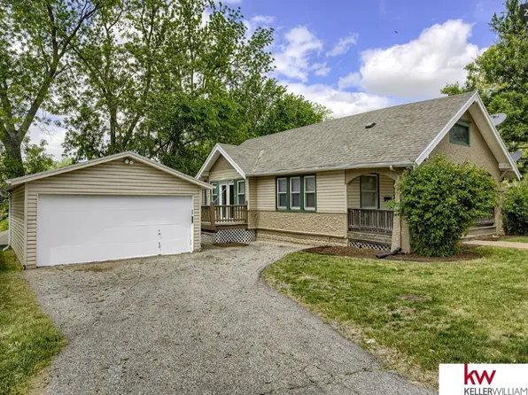 2760 N 48th St, Omaha, NE 68104