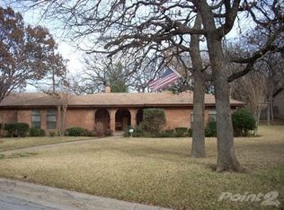 1467 Warrington Ct, Fort Worth, TX 76112