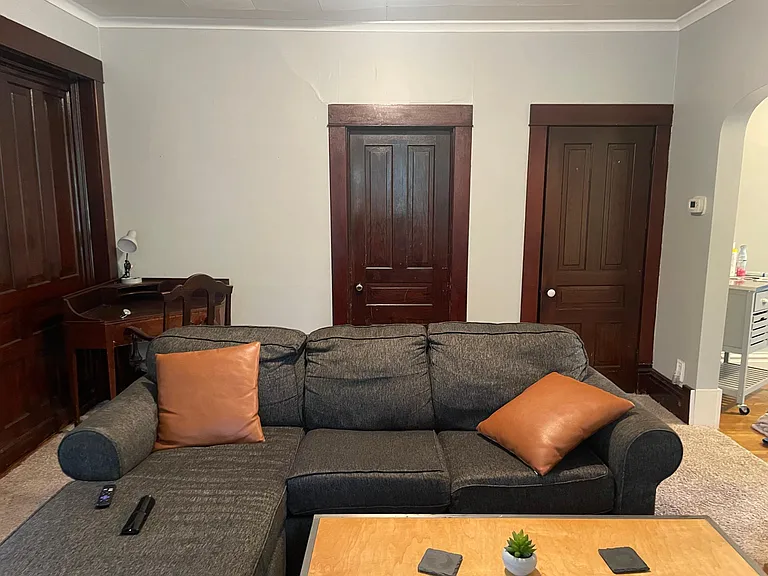 942 Pine Ave NW #1 — Photo 8