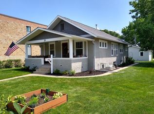 29 8th Ave N, Hopkins, MN 55343