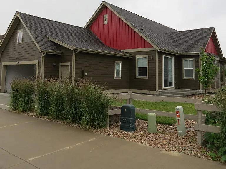 2845 Grand Lake Dr — Photo 6