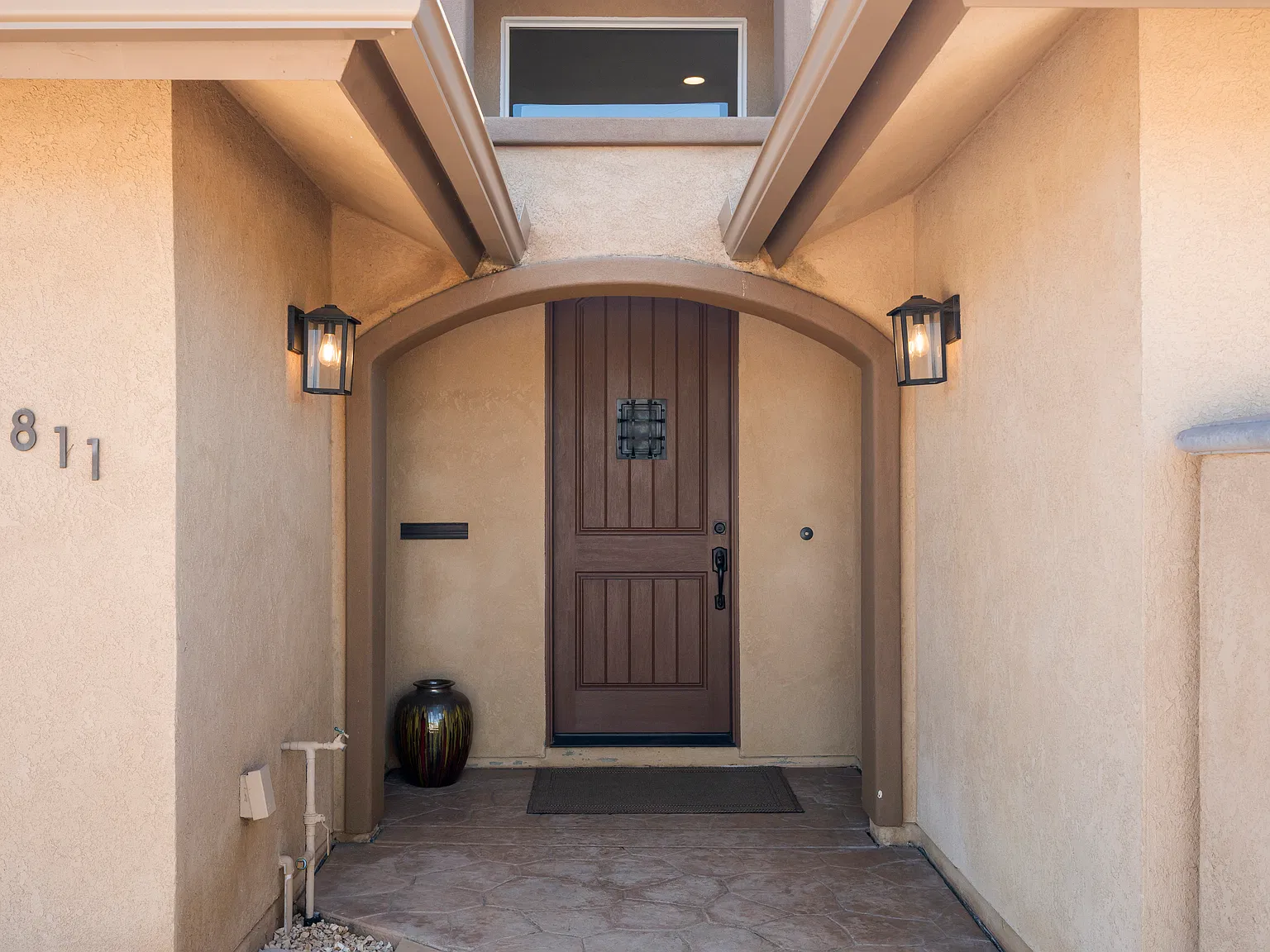 3 bed, 2068 sqft, $5,695 — Photo 3