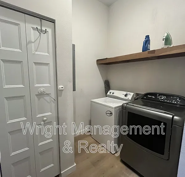 1807 E 20th Ave — Photo 15