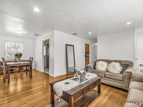 4th image of 280 Lane Street