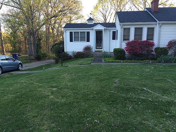 Front with driveway