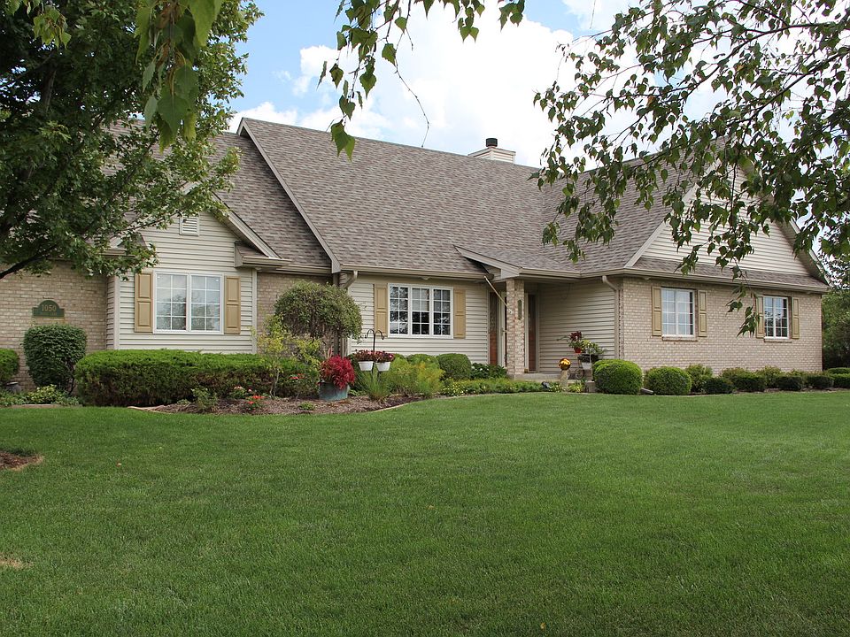 1st image of 1050 Peony Ln