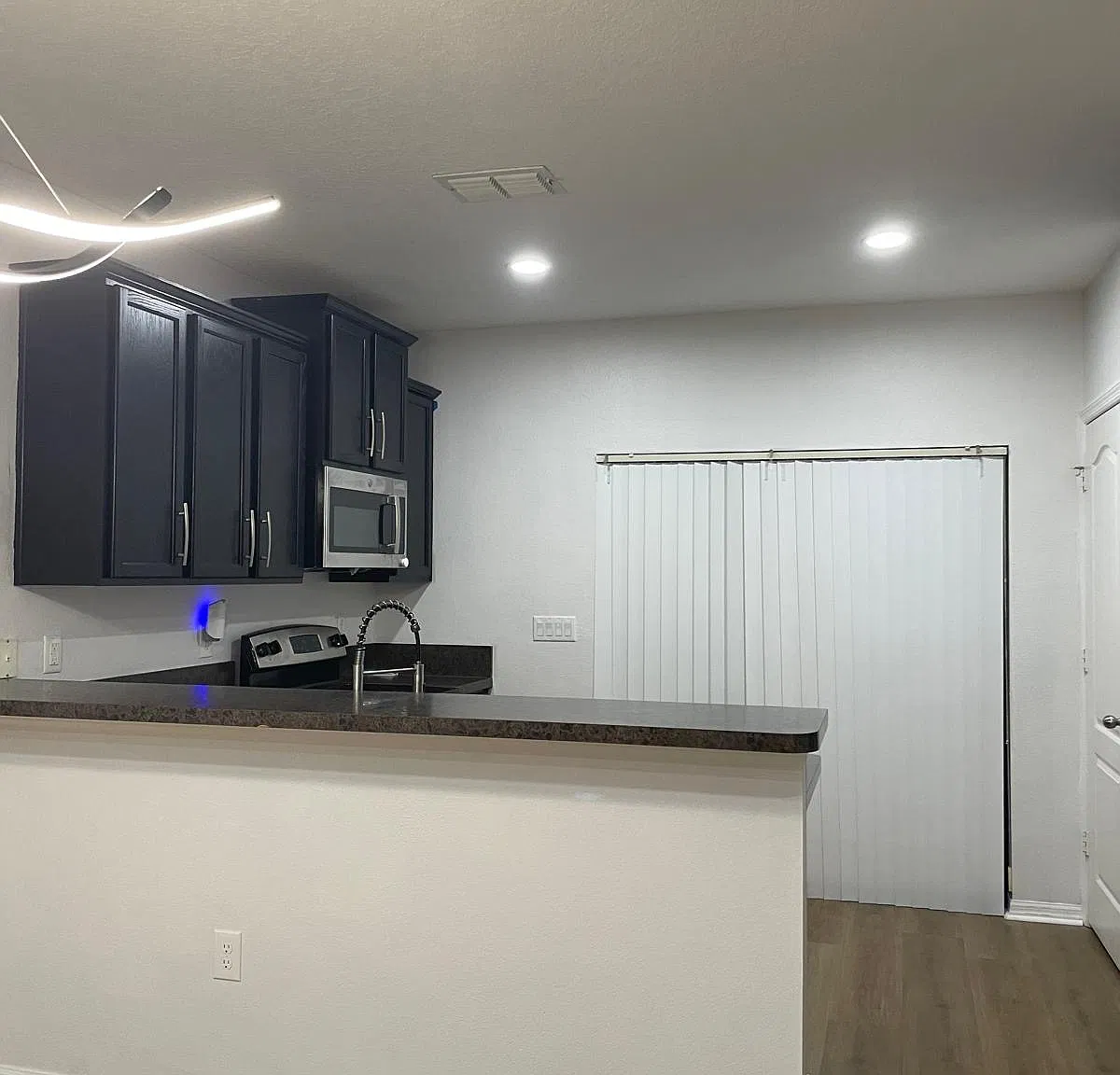 2 bed, 2.5 bath, 1156 sqft, $1,875 — Photo 1