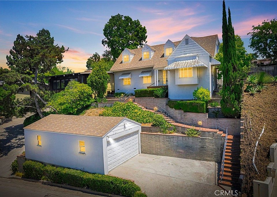 1st image of 2536 Micheltorena St