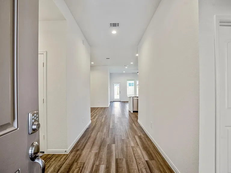 922 Youth Water Rd — Photo 5