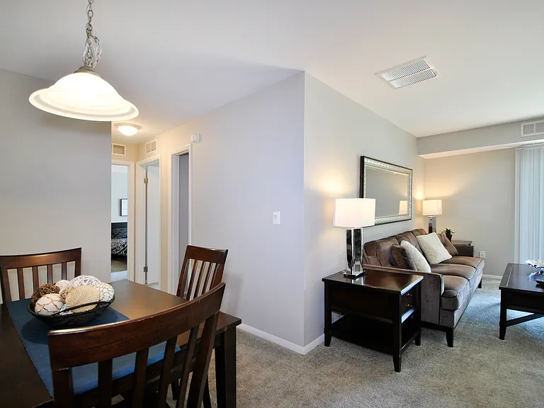 214 S Hewitt Rd — Photo 12