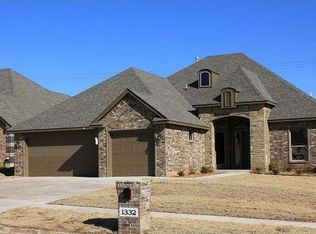 1332 Brice Dr, Moore, OK 73160