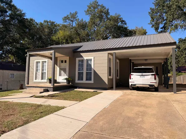 1803 Brook St, Marshall, TX 75670