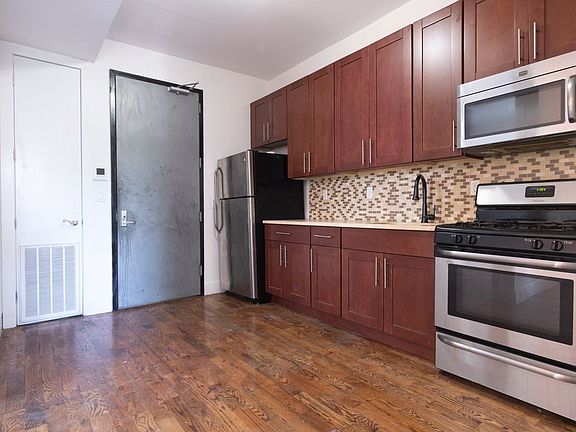 3rd image of 91 Malcolm X Blvd #3R