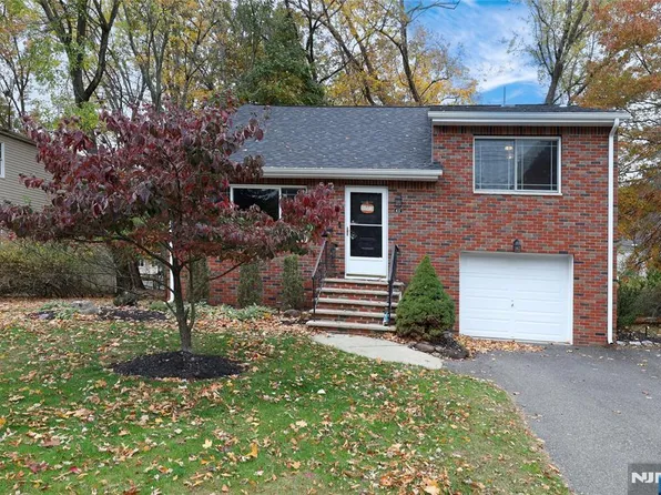 407 Semino Rd, Northvale, NJ 07647