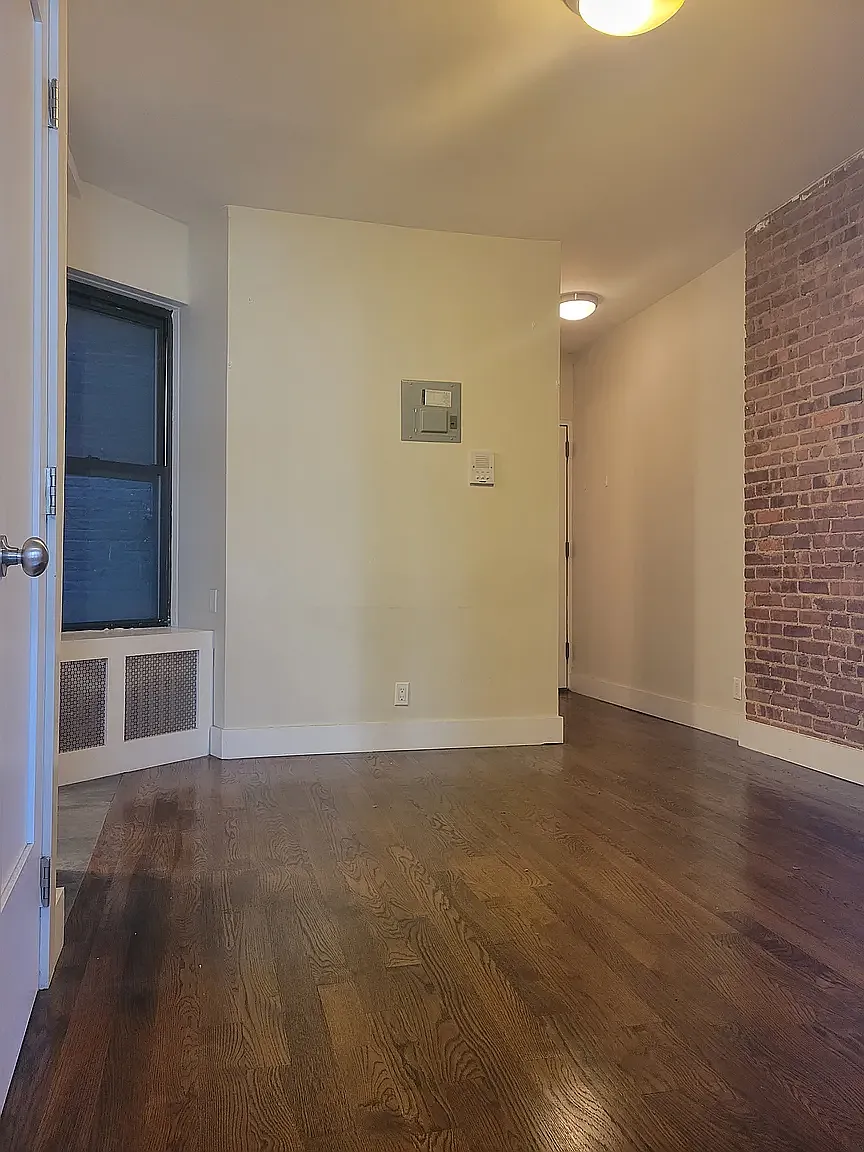 548 East 82nd Street — Photo 4