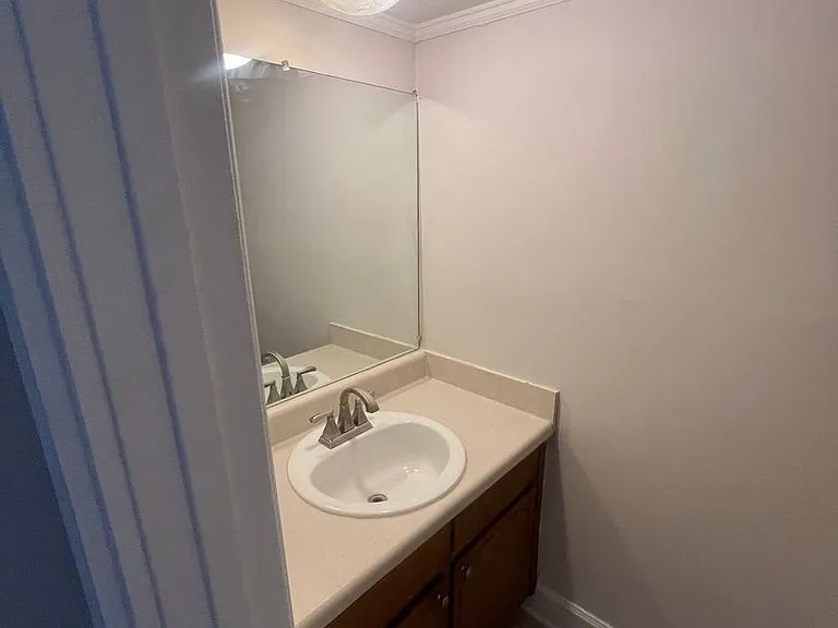 535-537 Haygood Court — Photo 9