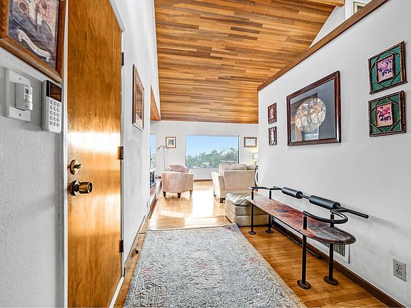 2nd image of 2541 Canyon Oak Dr