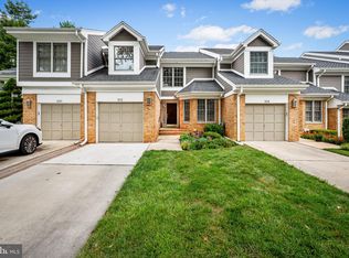 102 River Oaks Cir, Baltimore, MD 21208