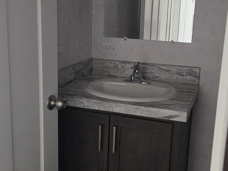 Oak Meadow Dr — Photo 6