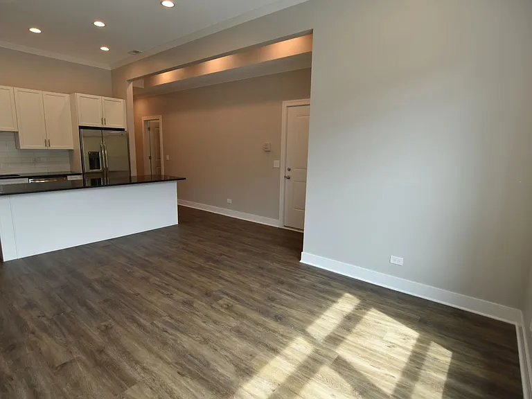 3212 N Halsted St — Photo 5