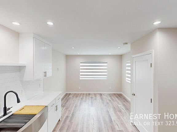 2nd image of 2811 W 46th St