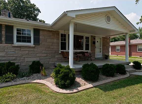 3rd image of 7708 Poinsettia Dr