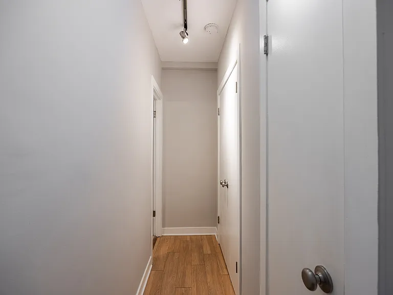 503 W Belmont Ave #3 — Photo 6