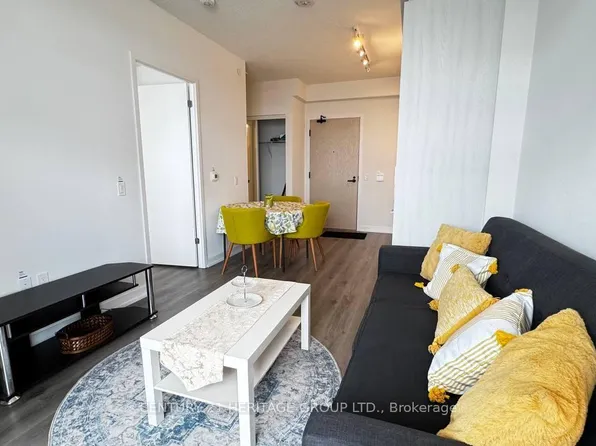 225 Commerce St #2911, Vaughan, ON L4K 0R1