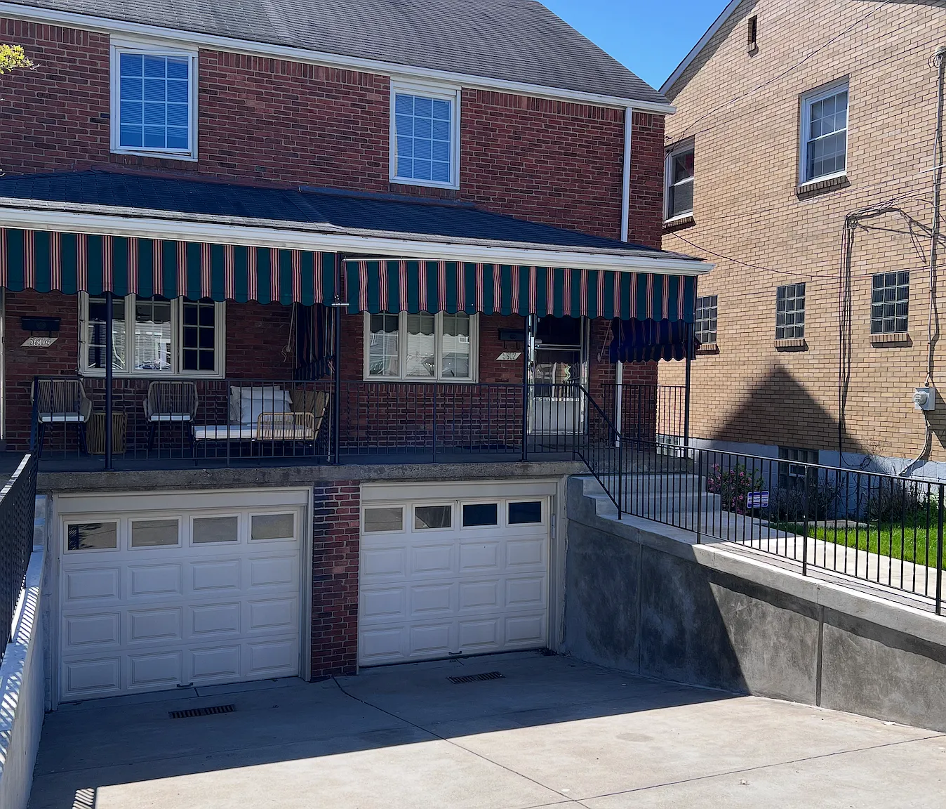 2 bed, 1.5 bath, 1400 sqft, $1,975 — Photo 1