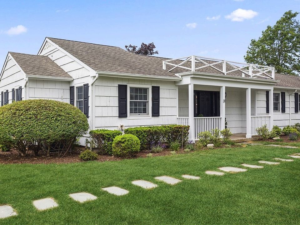 1st image of 31 Saint Andrews Cir