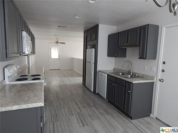 4th image of 5001 Topsey Dr