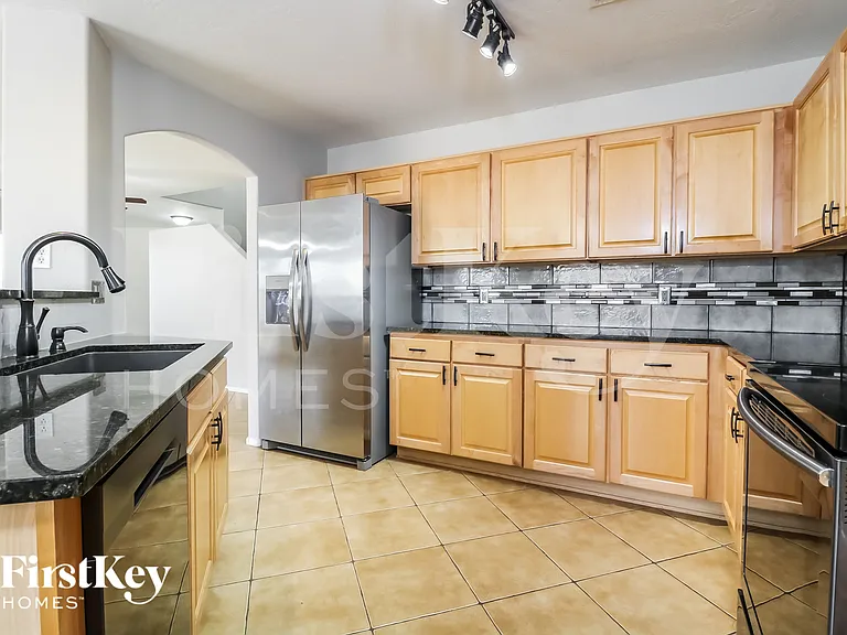 1167 S 225th Ln — Photo 7