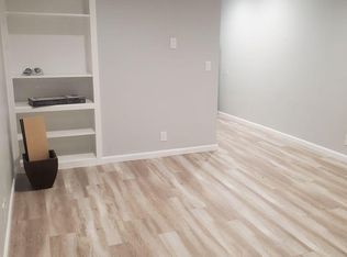 10949 Fruitland Dr #16, Studio City, CA 91604