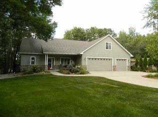 N3247 Silver Lake Dr, Waupaca, WI 54981