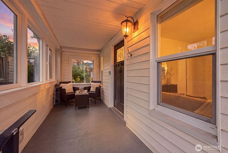 3rd image of 3301 17th Avenue S
