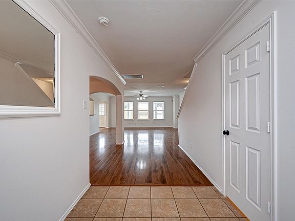4th image of 6906 Anson Point Ln