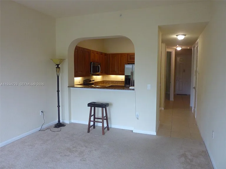 3500 Oaks Clubhouse Dr #308 — Photo 32