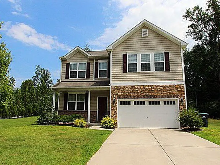 134 Braddock Rd — Photo 1