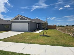 8425 Wibaux Rd, Ponder, TX 76259