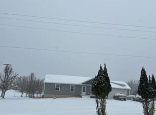 9087 Roberts Rd, Gregory, MI 48137