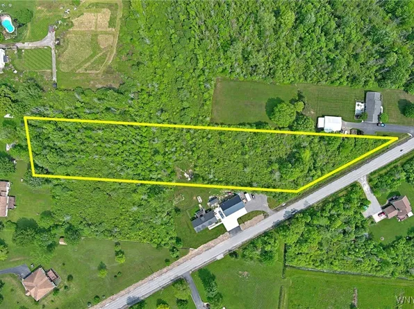 Tonawanda Creek Rd N #26, Clarence, NY 14031