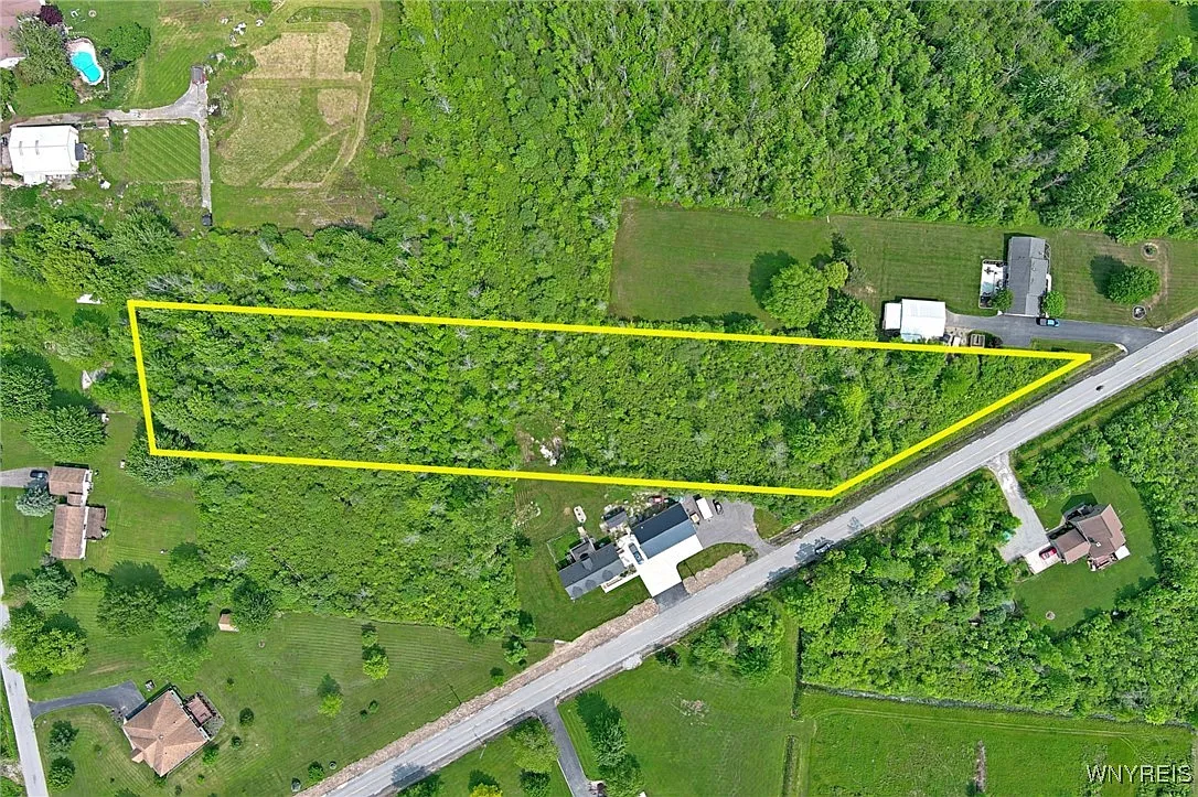 Tonawanda Creek Rd N #26 photo 1