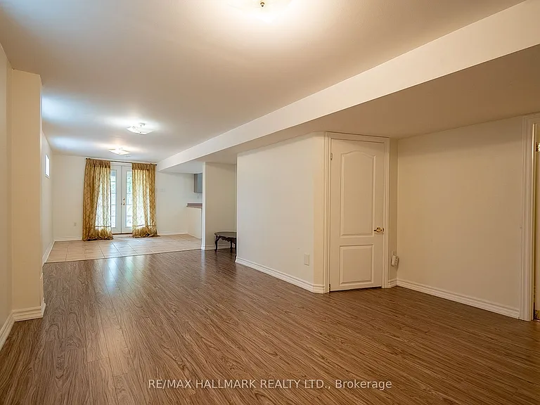 15 Bingham St — Photo 11