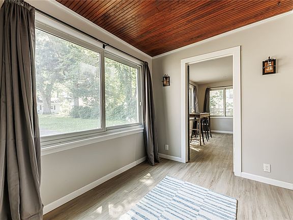 3rd image of 304 Forgham Rd